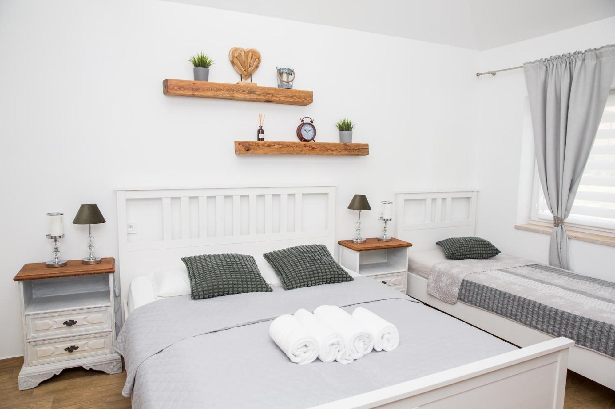Apartmány Ellie Znojmo Esterno foto